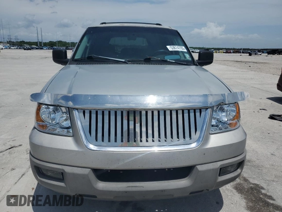 2003 Ford Expedition Special Service z VIN 1FMRU15WX3LB84649, wystawiony jako Copart lot #53674705 z przebiegiem 300 012 mil mil oraz Szkoda całkowita • Salvage title. Historia ofert i sprzedaży dostępna na DreamBid. Obrazek 5.