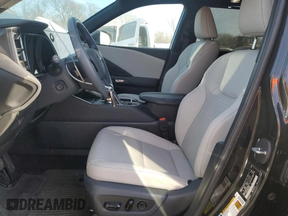 2024 Lexus TX with VIN 5TDAAAB67RS006557, listed as a Copart auction lot 82648134 with 5,544 mi miles and Salvage Title. Bid and sale history available at carsss.com. Image 7.