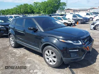 2017 Land Rover Range Rover Evoque SE z VIN SALVP2BG9HH206236, wystawiony jako IAAI lot #42156216 z przebiegiem 78 945 mil mil oraz . Historia ofert i sprzedaży dostępna na DreamBid. Obrazek 1.
