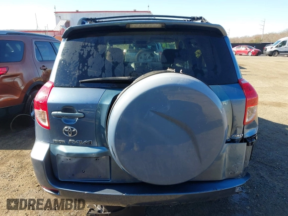 2006 Toyota RAV4 with VIN JTMBD33V766021794, listed as a IAAI auction lot 41817927 with 164,112 mi miles. Bid and sale history available at carsss.com. Image 16.