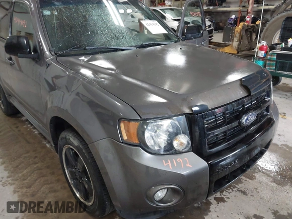 2012 Ford Escape XLT с VIN 1FMCU9DG8CKC51396, выставлен на аукционе IAAI как лот 42414192 с пробегом 162 825 миль миль и . История ставок и продаж доступна на DreamBid. Изображение 6.