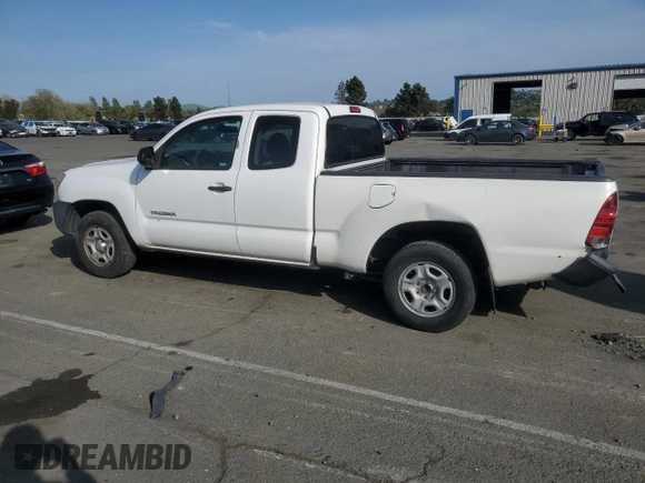 2013 Toyota Tacoma z VIN 5TFTX4CN3DX028556, wystawiony jako Copart lot #53155045 z przebiegiem 154 588 mil mil oraz Szkoda całkowita • Salvage title. Historia ofert i sprzedaży dostępna na DreamBid. Obrazek 2.