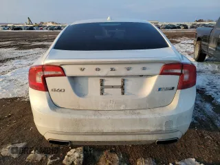 2017 Volvo S60 Inscription Platinum with VIN LYV402TMXHB126070, listed as a Copart auction lot 45665055 with 76,271 mi miles and Salvage Title. Bid and sale history available at carsss.com. Image 6.