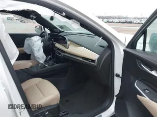 2024 Cadillac XT4 FWD Premium Luxury with VIN 1GYFZCR41RF220114, listed as a IAAI auction lot 41515009 with 6,465 mi miles and . Bid and sale history available at carsss.com. Image 5.