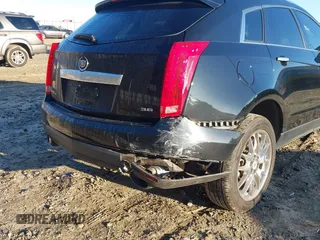 2013 Cadillac SRX Performance Collection with VIN 3GYFNHE31DS594457, listed as a IAAI auction lot 41145250 with 131,395 mi miles. Bid and sale history available at carsss.com. Image 17.