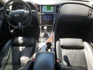 2014 Infiniti Q50 Premium z VIN JN1BV7AR0EM705108, wystawiony jako Copart lot #58990385 z przebiegiem 138 110 mil mil oraz Szkoda całkowita • Salvage title. Historia ofert i sprzedaży dostępna na DreamBid. Obrazek 8.
