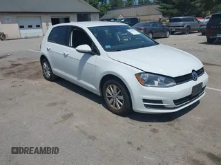 2015 Volkswagen Golf TSI SE with VIN 3VW217AU9FM017995, listed as a IAAI auction lot 42835781 with 121,490 mi miles and . Bid and sale history available at DreamBid. Image 1.