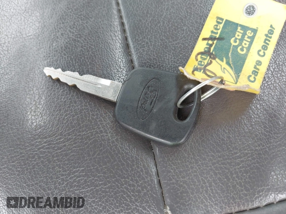 2004 Ford F-150 XL с VIN 2FTRF17W04CA88262, выставлен на аукционе IAAI как лот 42312475 с пробегом 84 272 миль миль и . История ставок и продаж доступна на DreamBid. Изображение 11.