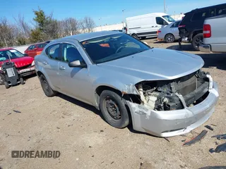 2010 Dodge Avenger SXT with VIN 1B3CC4FB0AN180901, listed as a IAAI auction lot 41586629 with 253,649 mi miles. Bid and sale history available at carsss.com. Image 1.