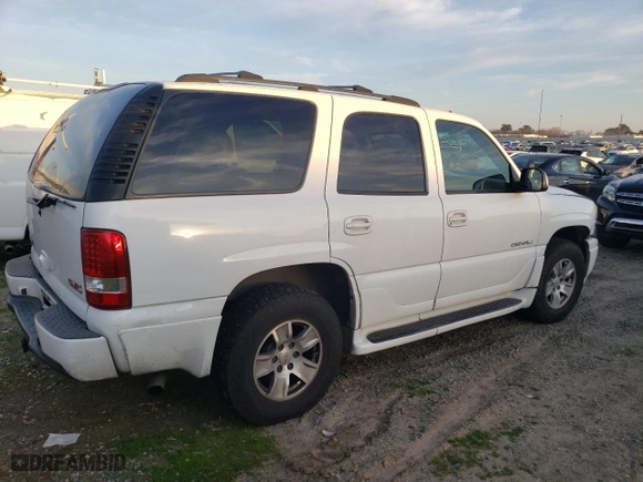2003 GMC Yukon Denali with VIN 1GKEK63U23J340495, listed as a Copart auction lot 46332495 with 217,873 mi miles and Salvage Title. Bid and sale history available at carsss.com. Image 3.