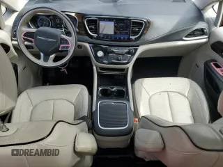 2021 Chrysler Pacifica Limited with VIN 2C4RC3GG2MR590636, listed as a Copart auction lot 56072515 with 87,040 mi miles and Clean title. Bid and sale history available at DreamBid. Image 8.