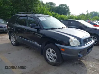 2002 Hyundai Santa Fe z VIN KM8SB12B72U276819, wystawiony jako IAAI lot #42483049 z przebiegiem 140 565 mil mil oraz . Historia ofert i sprzedaży dostępna na DreamBid. Obrazek 1.