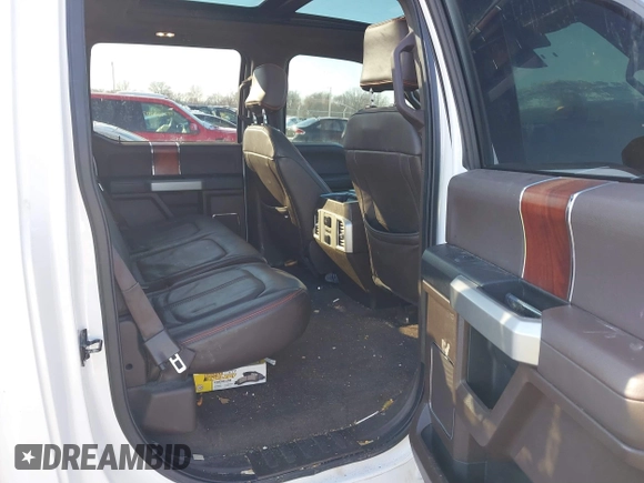 2016 Ford F-150 XLT with VIN 1FTEW1EG5GFC35498, listed as a IAAI auction lot 41309782 with 172,862 mi miles. Bid and sale history available at carsss.com. Image 8.