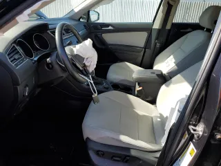 2018 Volkswagen Tiguan SEL с VIN 3VV2B7AX8JM221479, выставлен на аукционе Copart как лот 57660765 с пробегом 65 278 миль миль и Списание • Salvage title. История ставок и продаж доступна на DreamBid. Изображение 7.
