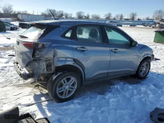 2020 Hyundai Kona SE with VIN KM8K12AA9LU442695, listed as a Copart auction lot 45700635 with 79,811 mi miles and Salvage Title. Bid and sale history available at carsss.com. Image 3.