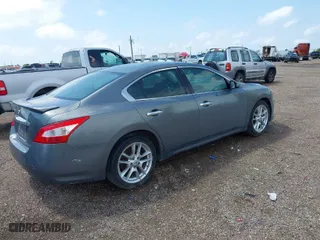 2009 Nissan Maxima 3.5 SV w/Sport Pkg with VIN 1N4AA51E39C828067, listed as a IAAI auction lot 41869221 with 247,062 mi miles. Bid and sale history available at carsss.com. Image 4.