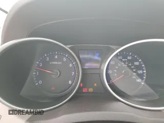 2015 Hyundai Tucson GLS with VIN KM8JT3AF0FU039863, listed as a Copart auction lot 51347815 with 104,469 mi miles and Salvage Title. Bid and sale history available at DreamBid. Image 9.