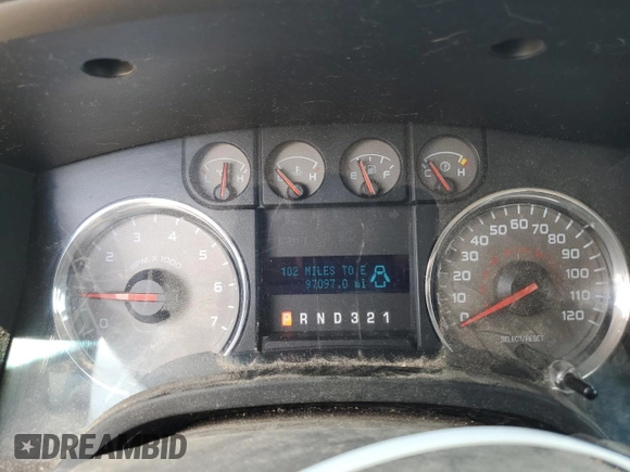 2009 Ford F-150 z VIN 1FTPF148X9KB16634, wystawiony jako Copart lot #57027435 z przebiegiem 97 097 mil mil oraz Czysty tytuł • Clean title. Historia ofert i sprzedaży dostępna na DreamBid. Obrazek 9.