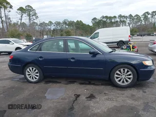 2006 Hyundai Azera SE with VIN KMHFC46F86A110023, listed as a IAAI auction lot 41427898 with 197,837 mi miles and . Bid and sale history available at DreamBid. Image 13.