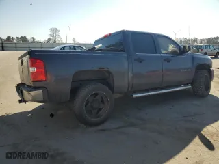 2010 Chevrolet Silverado 1500 LS with VIN 3GCRKREA8AG197648, listed as a Copart auction lot 44504225 with 403,810 mi miles and Salvage Title. Bid and sale history available at carsss.com. Image 3.