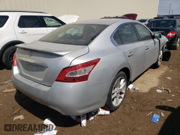 2011 Nissan Maxima SV z VIN 1N4AA5AP8BC867311, wystawiony jako Copart lot #52435182 z przebiegiem 82 036 mil mil oraz Szkoda całkowita • Salvage title. Historia ofert i sprzedaży dostępna na DreamBid. Obrazek 4.