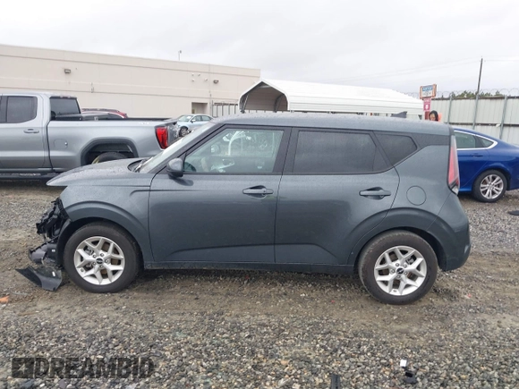 2024 Kia Soul LX with VIN KNDJ23AU9R7917623, listed as a IAAI auction lot 41209471 with 17,536 mi miles. Bid and sale history available at carsss.com. Image 15.