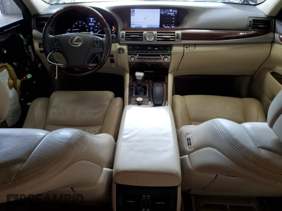 2013 Lexus LS 460 z VIN JTHCL5EF7D5019554, wystawiony jako Copart lot #54660285 z przebiegiem 137 843 mil mil oraz Nie do naprawy. Historia ofert i sprzedaży dostępna na DreamBid. Obrazek 8.