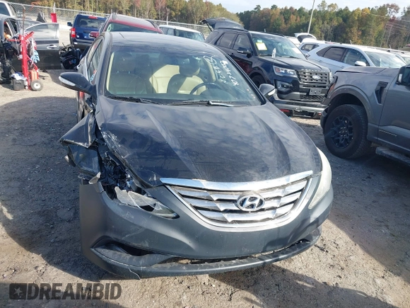 2011 Hyundai Sonata Limited with VIN 5NPEC4AB0BH234777, listed as a IAAI auction lot 40724002 with 146,903 mi miles and . Bid and sale history available at carsss.com. Image 11.