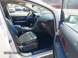 2015 Lincoln MKX with VIN 2LMDJ8JK5FBL28180, listed as a IAAI auction lot 41902983 with 112,790 mi miles. Bid and sale history available at carsss.com. Image 5.