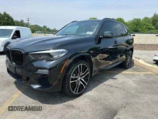 2019 BMW X5 xDrive40i z VIN 5UXCR6C52KLK85670, wystawiony jako Copart lot #61028215 z przebiegiem 76 569 mil mil oraz Czysty tytuł • Clean title. Historia ofert i sprzedaży dostępna na DreamBid. Obrazek 1.