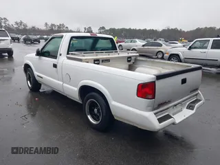 1997 GMC Sonoma SLS with VIN 1GTCS14X9V8506598, listed as a IAAI auction lot 41540477 with 205,481 mi miles. Bid and sale history available at carsss.com. Image 3.