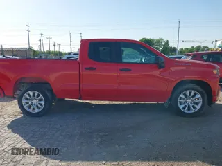 2020 Chevrolet Silverado 1500 Custom with VIN 1GCRWBEF3LZ104268, listed as a IAAI auction lot 42083062 with 85,582 mi miles. Bid and sale history available at carsss.com. Image 13.