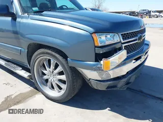 2007 Chevrolet Silverado 1500 LS with VIN 2GCEC13V771133752, listed as a IAAI auction lot 41767688 with 253,845 mi miles and . Bid and sale history available at DreamBid. Image 17.