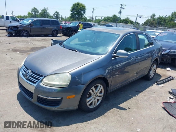 2007 Volkswagen Jetta Wolfsburg Edition with VIN 3VWEF71K27M078149, listed as a IAAI auction lot 42540627 with 205,605 mi miles and . Bid and sale history available at DreamBid. Image 2.
