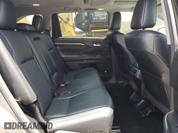 2017 Toyota Highlander Limited with VIN 5TDYZRFH7HS192035, listed as a Copart auction lot 59598985 with 106,595 mi miles and Salvage title. Bid and sale history available at DreamBid. Image 11.