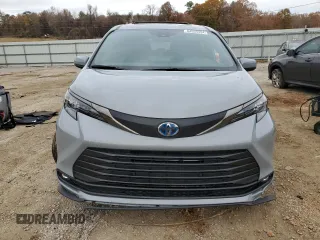 2024 Toyota Sienna LE with VIN 5TDCSKFC1RS147832, listed as a Copart auction lot 84854394 with 6,025 mi miles and Salvage Title. Bid and sale history available at carsss.com. Image 5.