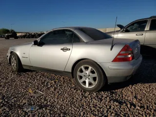 1998 Mercedes-Benz SLK-Class with VIN WDBKK47F5WF073700, listed as a Copart auction lot 66996724 with 131,182 mi miles and Salvage Title. Bid and sale history available at carsss.com. Image 2.
