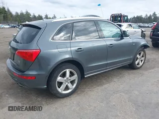 2012 Audi Q5 3.2L Premium Plus with VIN WA1DKAFPXCA080146, listed as a IAAI auction lot 41884166 with 231,000 mi miles. Bid and sale history available at carsss.com. Image 4.