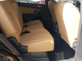 2024 Volkswagen Tiguan SE z VIN 3VV3B7AX8RM192033, wystawiony jako IAAI lot #41568271 z przebiegiem 2 851 mil mil oraz . Historia ofert i sprzedaży dostępna na DreamBid. Obrazek 8.