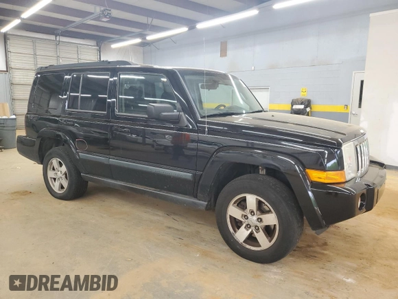 2008 Jeep Commander Sport z VIN 1J8HG48K08C135414, wystawiony jako Copart lot #52410675 z przebiegiem 200 480 mil mil oraz Szkoda całkowita • Salvage title. Historia ofert i sprzedaży dostępna na DreamBid. Obrazek 4.