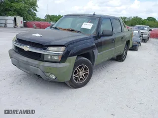 2006 Chevrolet Avalanche Z71 with VIN 3GNEK12Z36G127791, listed as a IAAI auction lot 42067352 with 195,245 mi miles. Bid and sale history available at carsss.com. Image 2.
