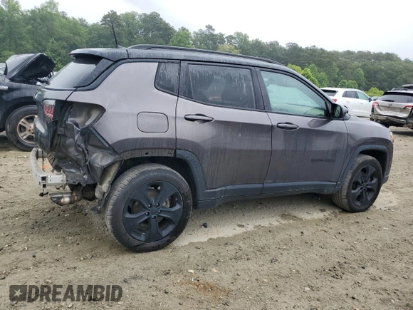 2019 Jeep Compass Altitude with VIN 3C4NJDBB4KT661545, listed as a Copart auction lot 59370195 with 81,595 mi miles and Salvage title. Bid and sale history available at DreamBid. Image 3.