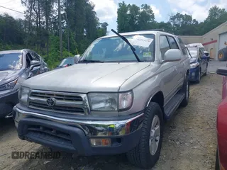 2000 Toyota 4Runner SR5 z VIN JT3HN86R1Y0296588, wystawiony jako IAAI lot #42193276 z przebiegiem 177 968 mil mil oraz . Historia ofert i sprzedaży dostępna na DreamBid. Obrazek 2.