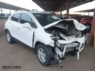 2020 Chevrolet Trax LT with VIN KL7CJLSB0LB040725, listed as a IAAI auction lot 41450707 with 53,422 mi miles. Bid and sale history available at carsss.com. Image 1.