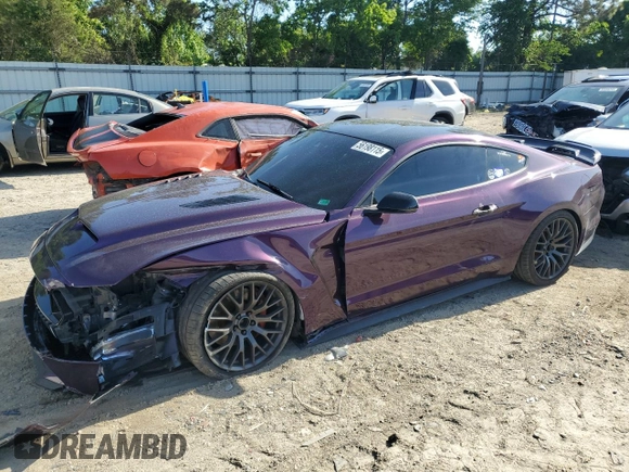 2019 Ford Mustang GT z VIN 1FA6P8CF8K5121018, wystawiony jako Copart lot #56198115 z przebiegiem 59 982 mil mil oraz Szkody całkowita. Historia ofert i sprzedaży dostępna na DreamBid. Obrazek 1.