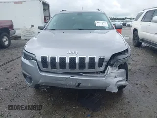 2019 Jeep Cherokee Latitude Plus with VIN 1C4PJMLX7KD104542, listed as a IAAI auction lot 41972055 with 105,129 mi miles. Bid and sale history available at carsss.com. Image 13.
