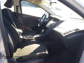 2017 Ford Focus SE with VIN 1FADP3F20HL347495, listed as a IAAI auction lot 41456890 with 94,679 mi miles. Bid and sale history available at carsss.com. Image 5.