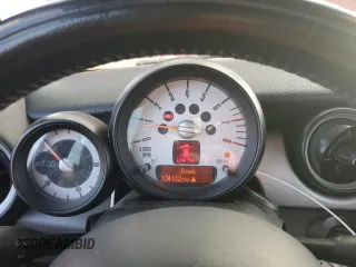 2012 MINI Convertible z VIN WMWZN3C57CT265368, wystawiony jako Copart lot #87100414 z przebiegiem 124 102 mil mil oraz Szkoda całkowita • Salvage title. Historia ofert i sprzedaży dostępna na DreamBid. Obrazek 9.