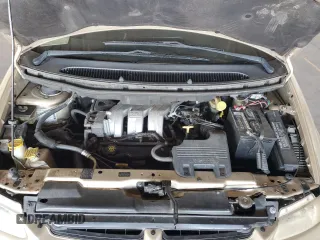 1998 Dodge Caravan LE with VIN 1B4GP54LXWB743058, listed as a Copart auction lot 80271164 with 192,048 mi miles and Salvage title. Bid and sale history available at DreamBid. Image 14.