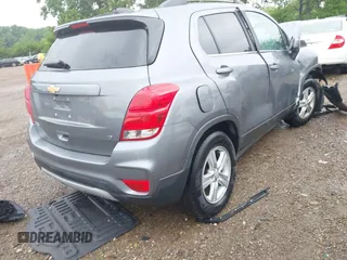 2020 Chevrolet Trax LT with VIN 3GNCJLSB5LL184716, listed as a IAAI auction lot 42420100 with 82,846 mi miles and . Bid and sale history available at DreamBid. Image 4.
